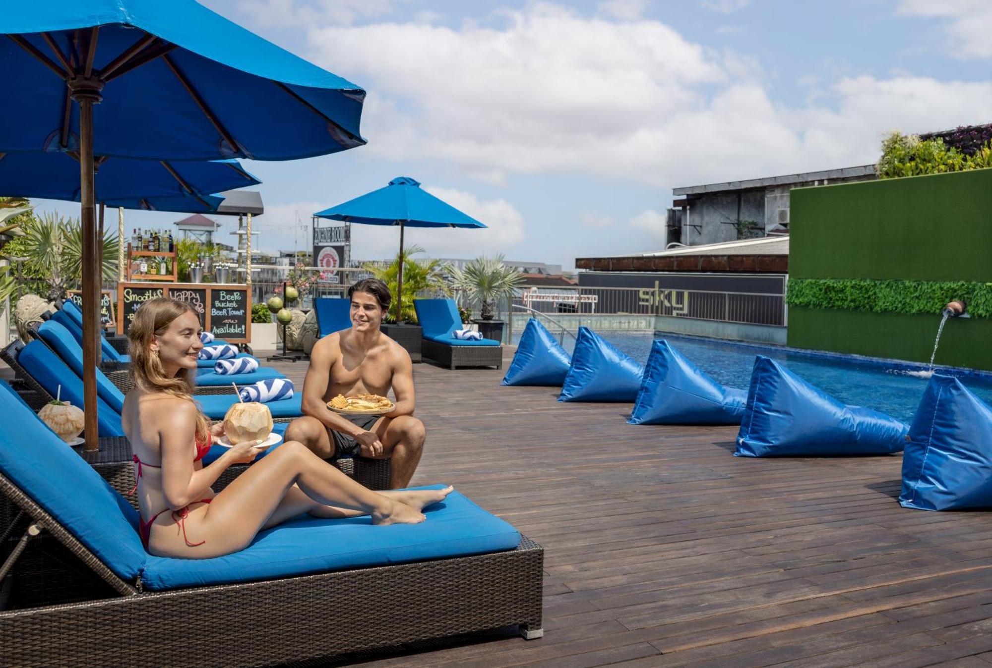 J4 Hotels Legian Εξωτερικό φωτογραφία