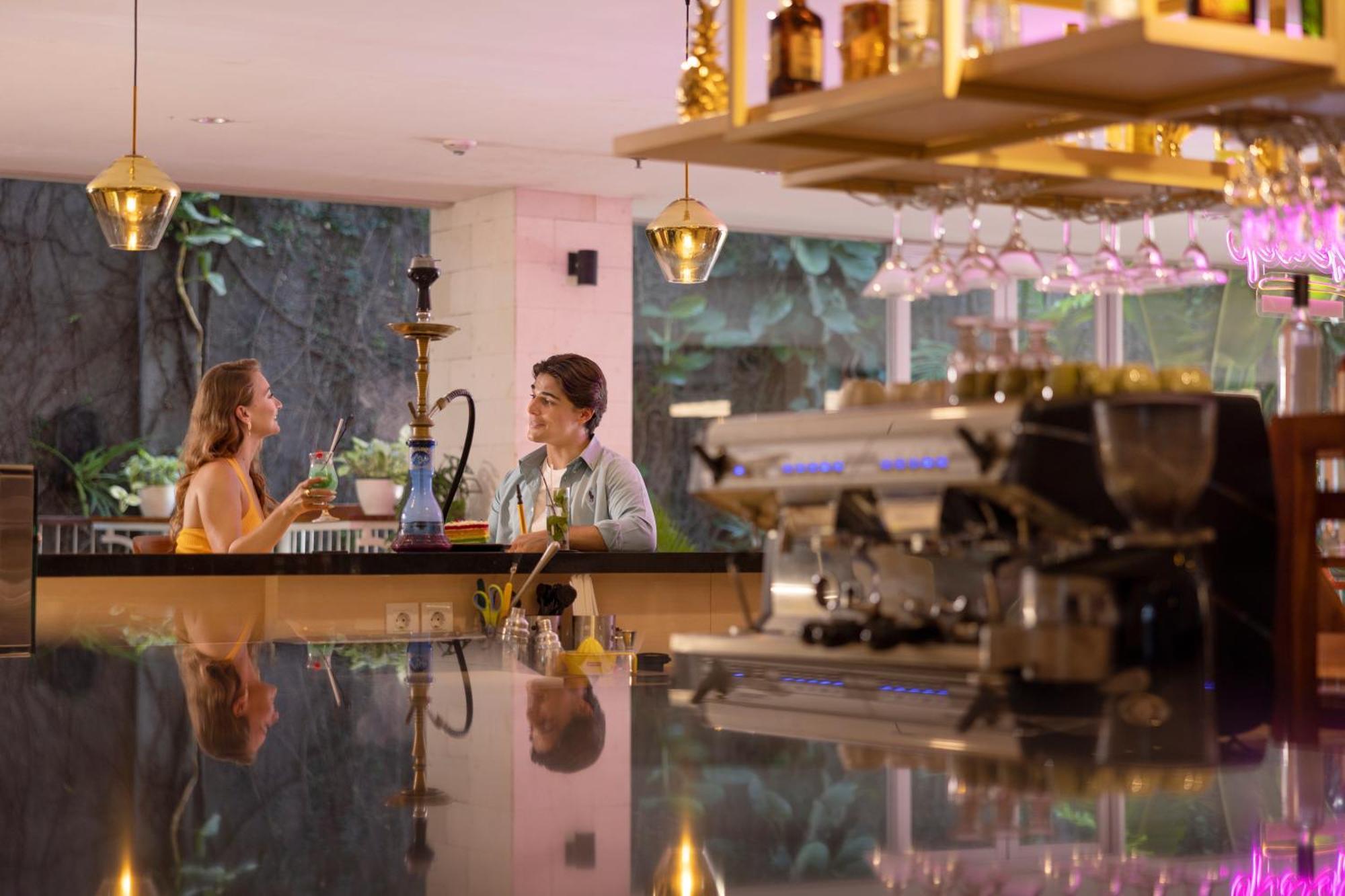 J4 Hotels Legian Εξωτερικό φωτογραφία