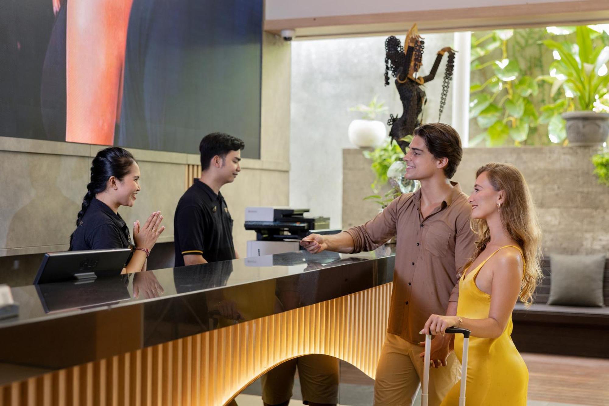 J4 Hotels Legian Εξωτερικό φωτογραφία